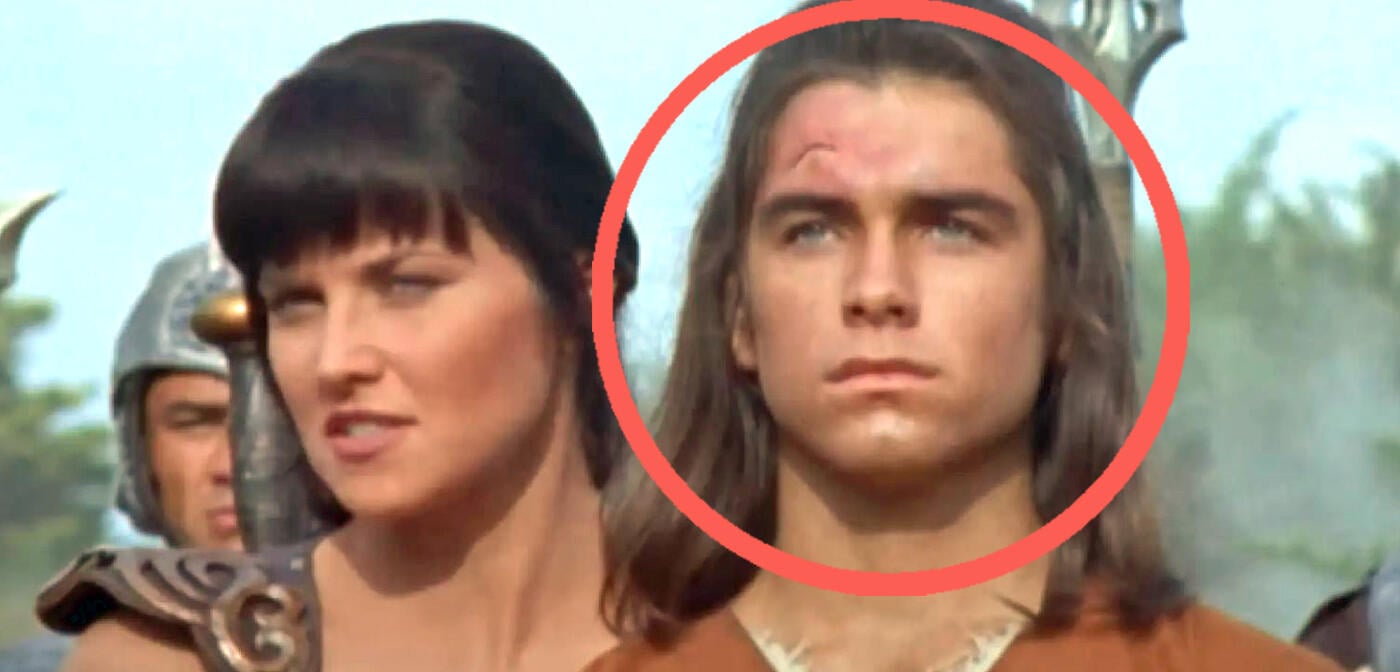 Vor 31 Jahren hatte er seinen ersten Auftritt in Xena, derzeit ist er einer der größten Serienstars überhaupt: Erkennt ihr ihn?